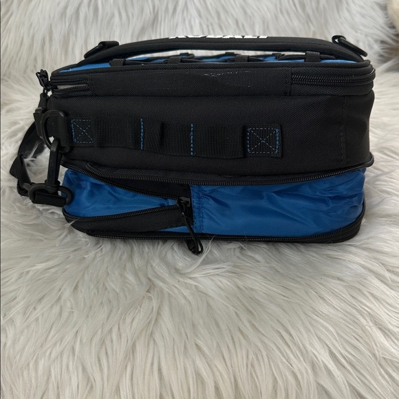 Kobalt Black/Blue 333-Cu in Insulated Lunch Box - Picture 6 of 6